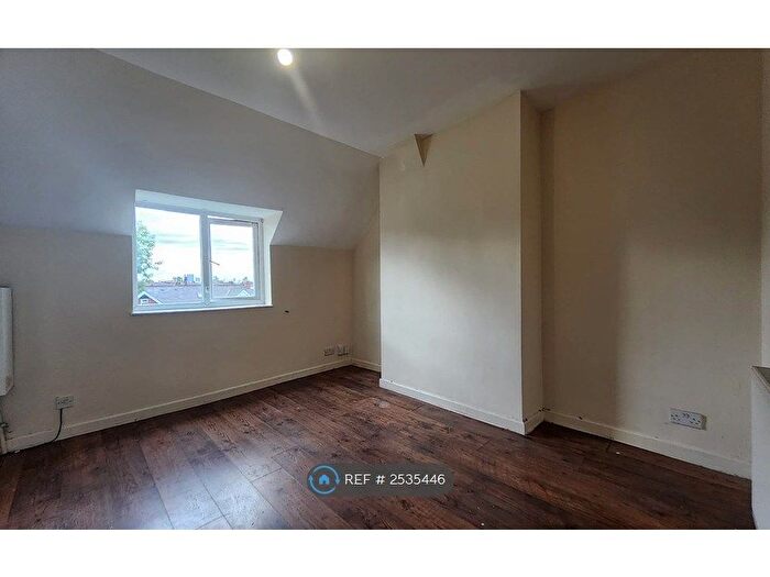 1 Bedroom Flat To Rent In Great Clowes Street, Salford, M7