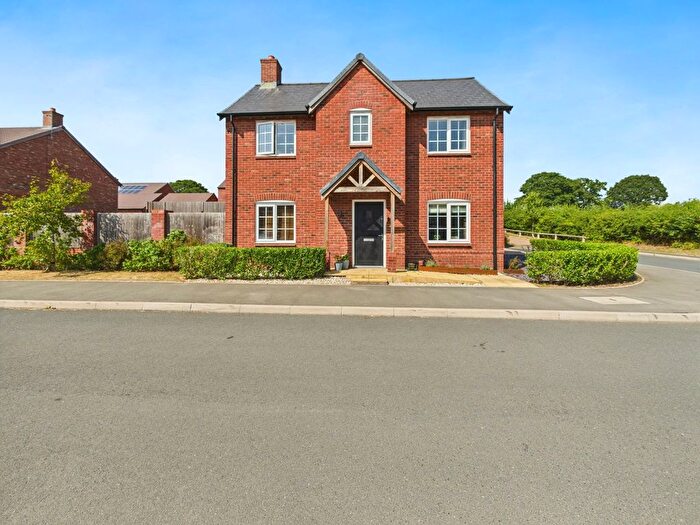 3 Bedroom Detached House For Sale In Colonel Drive, Rushwick, Worcester, Worcestershire, WR2