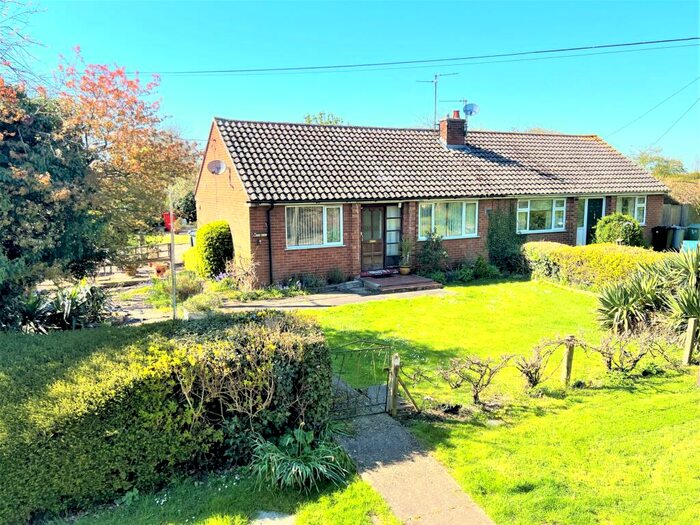 2 Bedroom Semi-Detached Bungalow For Sale In Witham Way, Westborough, Newark, NG23