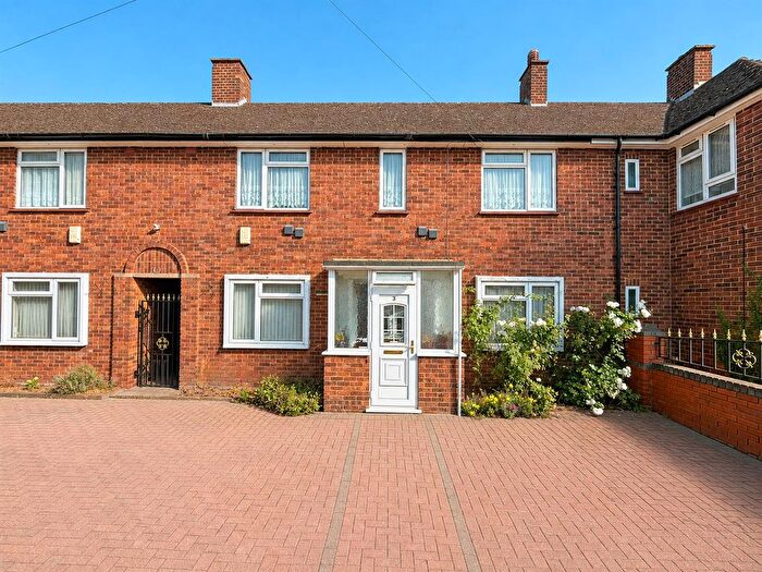 3 Bedroom Terraced House For Sale In Prestwick Close, Norwood Green, UB2