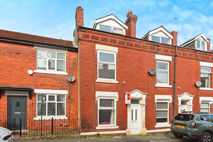 3 Bedroom Terraced House For Sale In Grey Street, Stalybridge, Cheshire, SK15