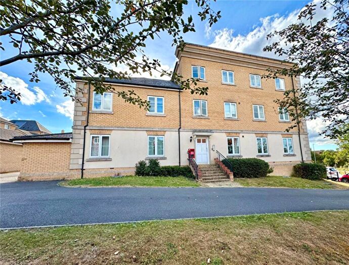 1 Bedroom Apartment For Sale In The Crescent, Salisbury, Wiltshire, SP2