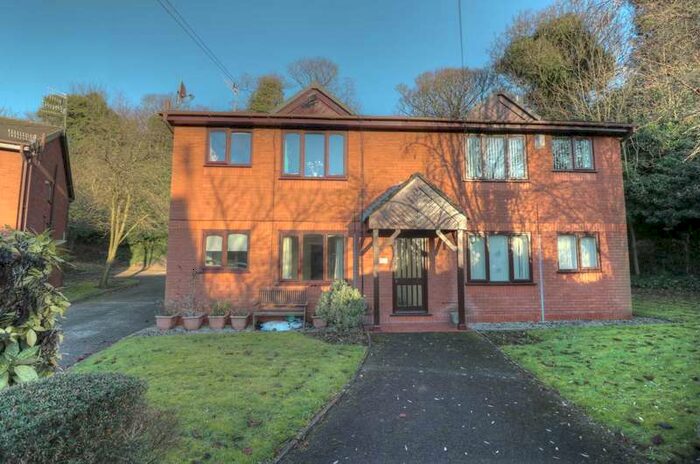 2 Bedroom Flat To Rent In Quarry Street, Woolton, L25