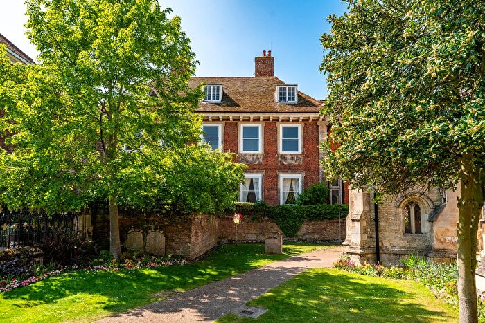 2 Bedroom Flat For Sale In George Street, Huntingdon, PE29