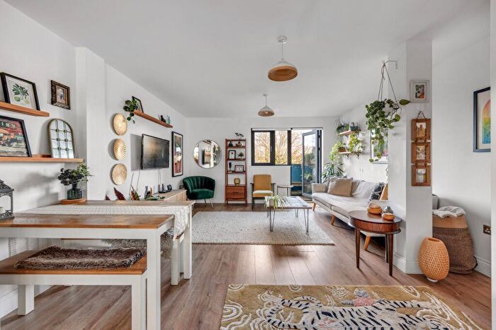 2 Bedroom Flat For Sale In Flat, Mary Street, Redfield, BS5