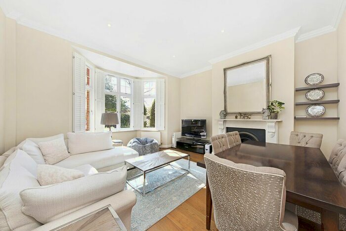 2 Bedroom Flat To Rent In Arthur Road, London, SW19