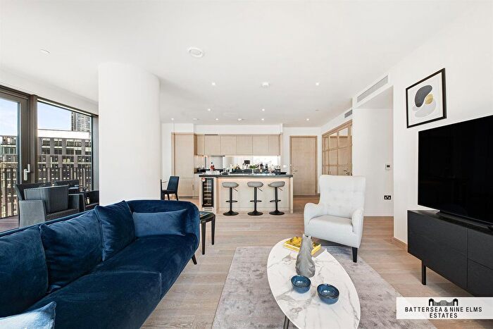 2 Bedroom Flat To Rent In Legacy Building, Embassy Gardens, SW11