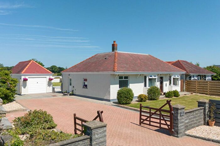 4 Bedroom Detached Bungalow For Sale In Pill Road, Hook, Haverfordwest, SA62
