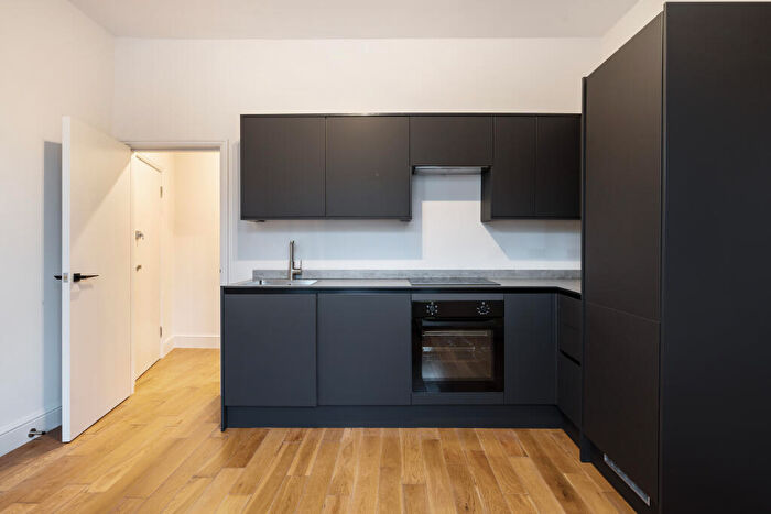 1 Bedroom Flat To Rent In Clarence Road, London, N22