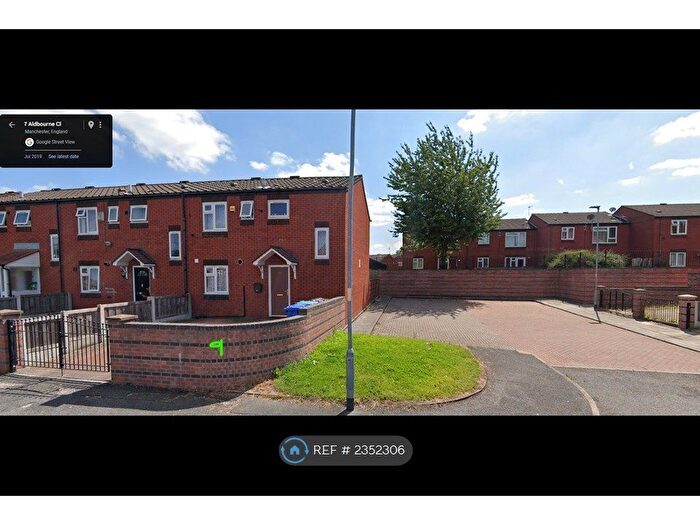 3 Bedroom End Of Terrace House To Rent In Aldbourne Close, Manchester, M40