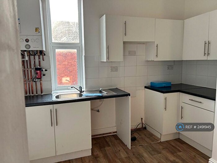 2 Bedroom Flat To Rent In Main Street, Mexborough, S64
