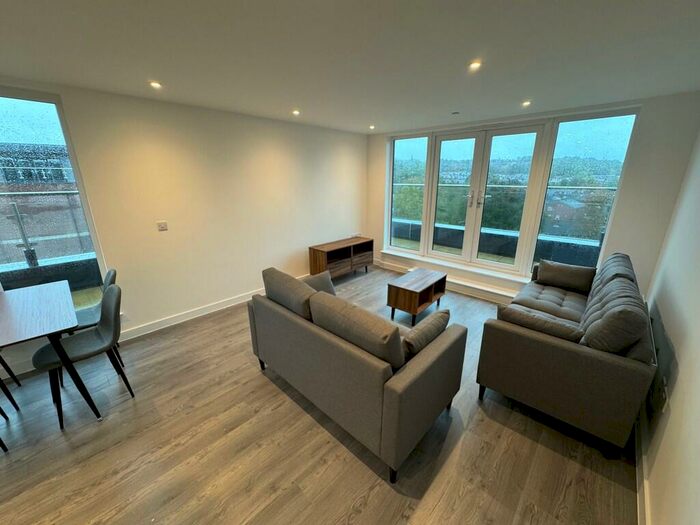 3 Bedroom Apartment To Rent In Alexandra Park, Willow Road, LS4