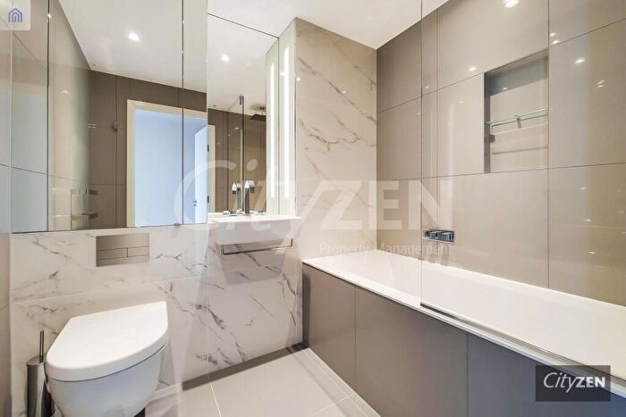 1 Bedroom Flat To Rent In Hampton Tower, Marsh Wall, London, E14