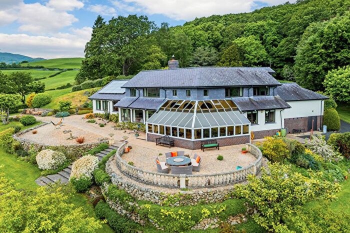 4 Bedroom Detached House For Sale In Baclaw Lane, Conwy, Gwynedd, LL32