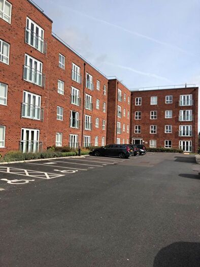 2 Bedroom Flat To Rent In Spires View, Warrington, WA1