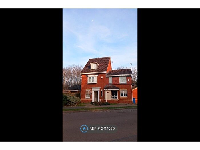 3 Bedroom Semi-Detached House To Rent In Thurston Drive, Kettering, NN15