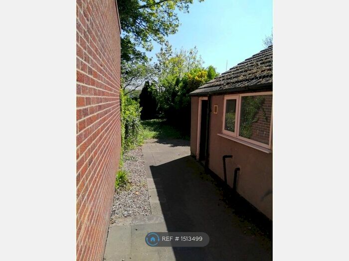 2 Bedroom Terraced House To Rent In Branston Road, Burton-On-Trent, DE14