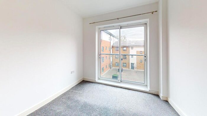 2 Bedroom Apartment To Rent In Catalpa Court, Hither Green Lane, London, SE13