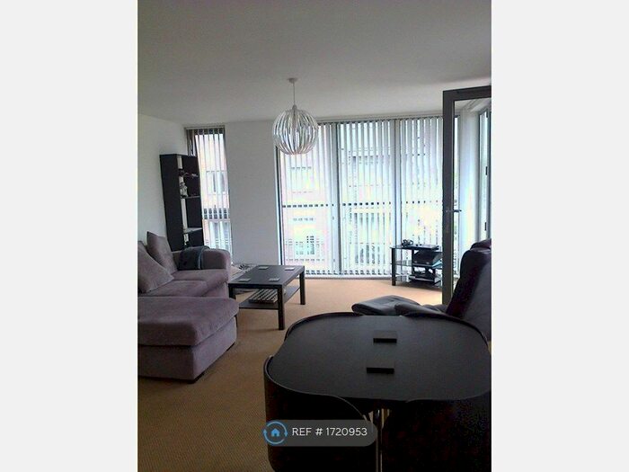 2 Bedroom Flat To Rent In Worsdell Drive, Gateshead, NE8