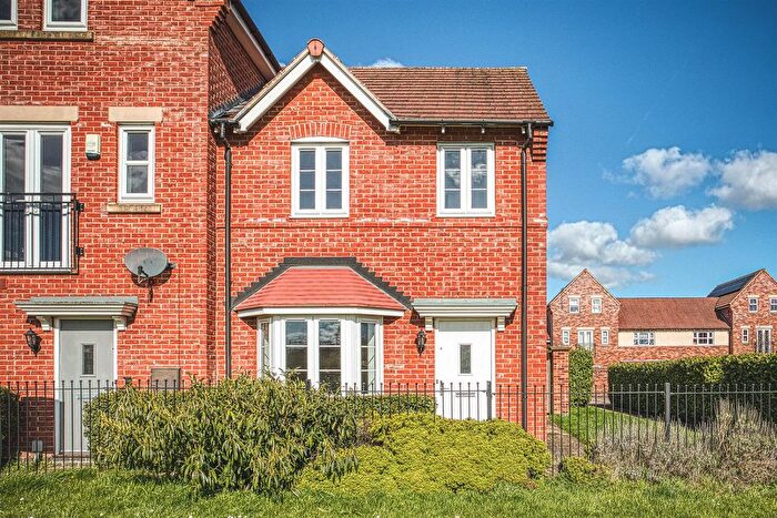 3 Bedroom End Terrace House To Rent In Queensbury Park Drive, Shelton Lock, Derby, DE24