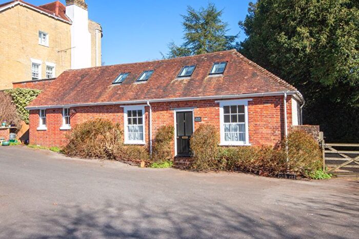 4 Bedroom Bungalow For Sale In Eling Hill, Totton, Southampton, SO40