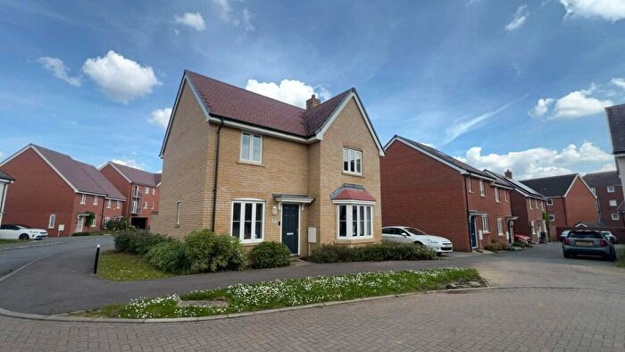 4 Bedroom Detached House For Sale In Curacao Crescent, Newton Leys, Milton Keynes, MK3
