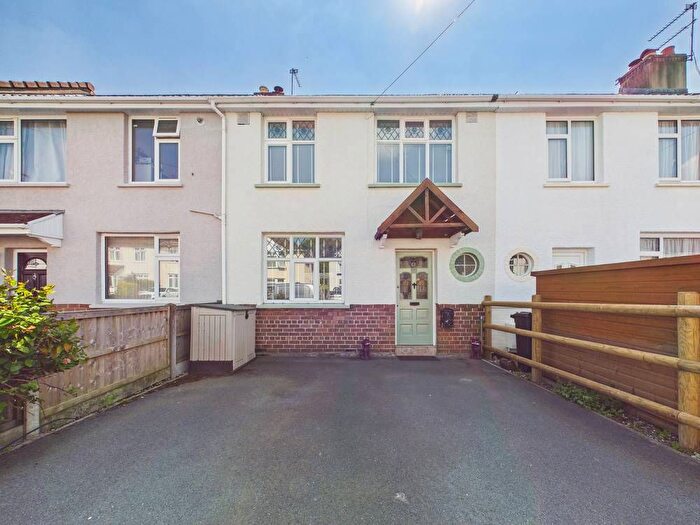 3 Bedroom Terraced House For Sale In West Park Road, Bristol, BS16