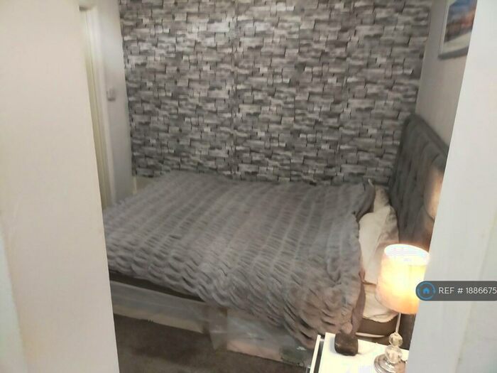 1 Bedroom Flat To Rent In Stoke On Trent, Stoke On Trent, ST6