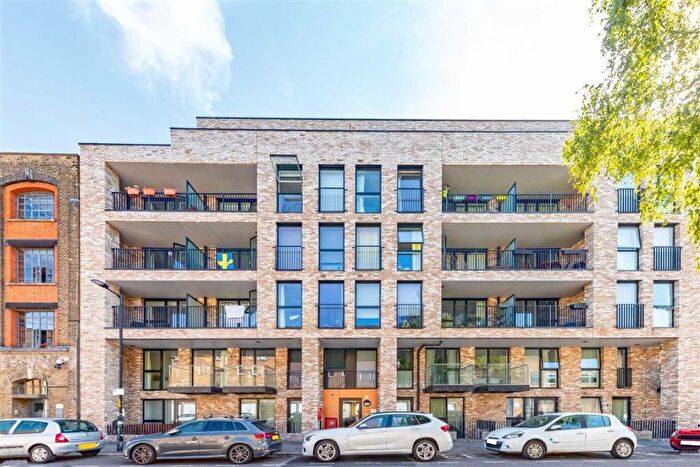 2 Bedroom Flat To Rent In Blue Anchor Lane, Bermondsey, SE16