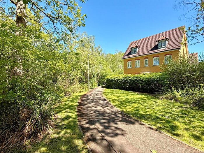 5 Bedroom Detached House For Sale In Maple Rise, Whiteley, PO15