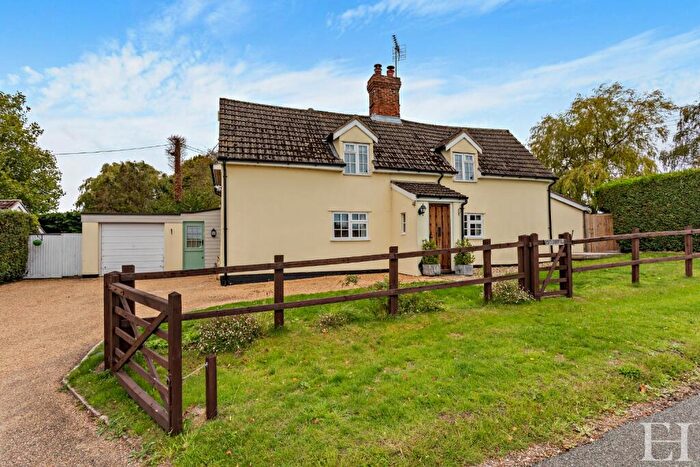4 Bedroom Cottage For Sale In Bury St. Edmunds, Suffolk, IP29