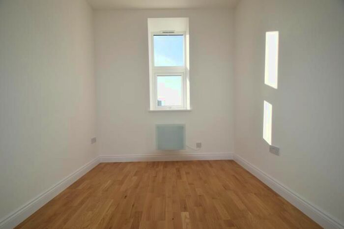 1 Bedroom Flat To Rent In Northfield House, 110 - 114 Baxter Avenue, Southend-On-Sea SS2
