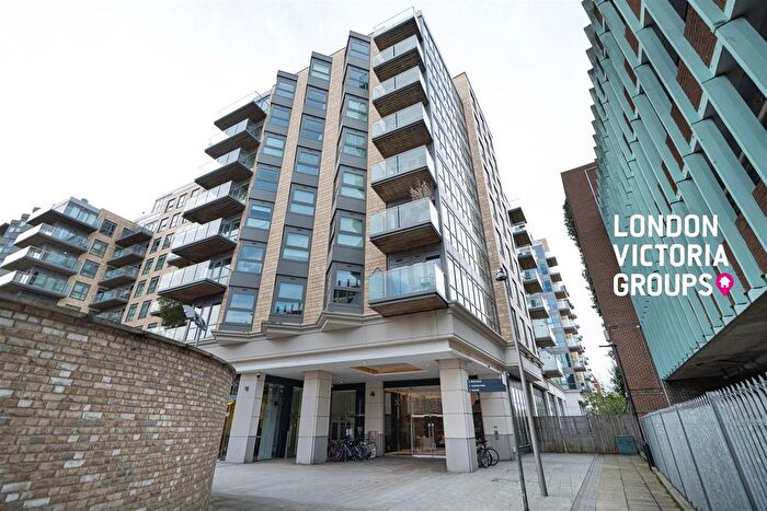 2 Bedroom Flat For Sale In Vista House, Dickens Yard, Longfield Avenue, London, W5