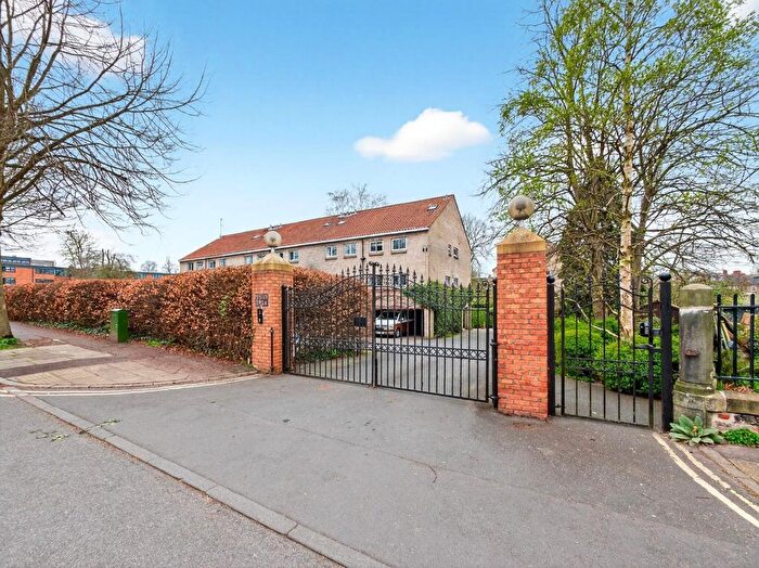 1 Bedroom Flat For Sale In Nunthorpe Avenue, York, YO23