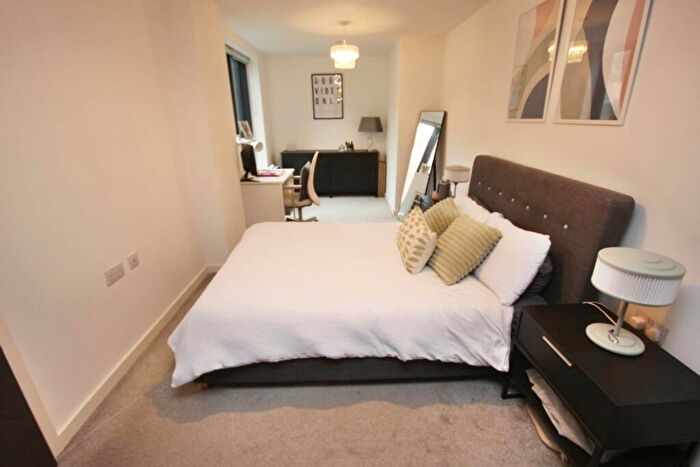 1 Bedroom Apartment For Sale In Woden Street, Salford, M5