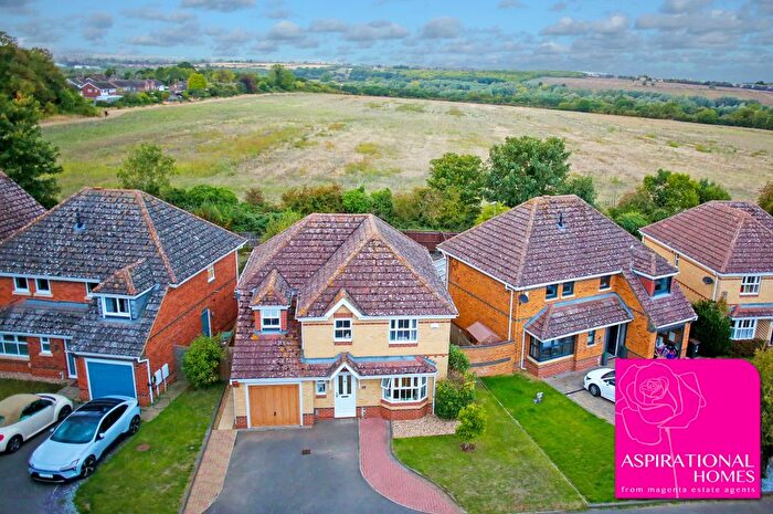 4 Bedroom Detached House For Sale In Cleburne Close, Stanwick, Northamptonshire, NN9