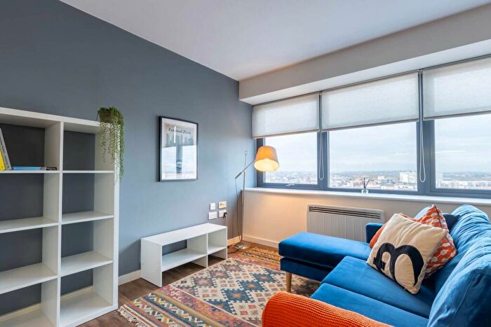 2 Bedroom Apartment To Rent In Brindley House, Newhall Street, B3