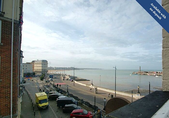 2 Bedroom Flat To Rent In King Street, Margate, CT9