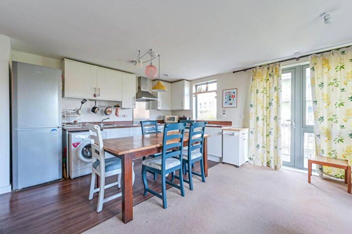 2 Bedroom Flat For Sale In Harrison House, Martineau Square, Whitechapel, London, E1