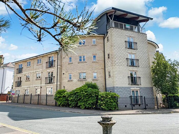 2 Bedroom Apartment For Sale In Lower Clarence Road, Norwich, NR1