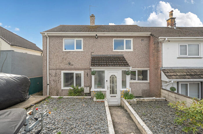 4 Bedroom End Of Terrace House For Sale In Taunton Avenue, Plymouth, Devon, PL5