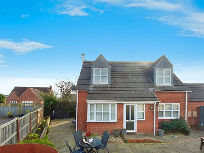 2 Bedroom Detached House For Sale In Kelham Road, Newark, NG24