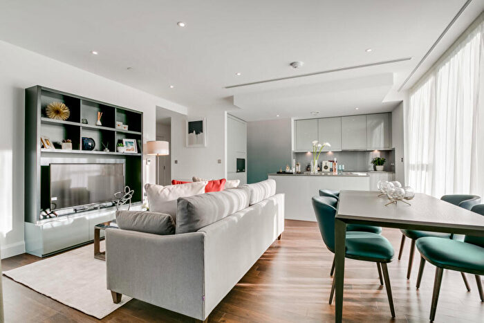 2 Bedroom Flat To Rent In Sirocco Tower, Harbour Way, London, E14