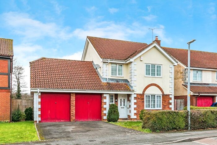 4 Bedroom Detached House For Sale In Bullfinch Close, Swindon, Wiltshire, SN3