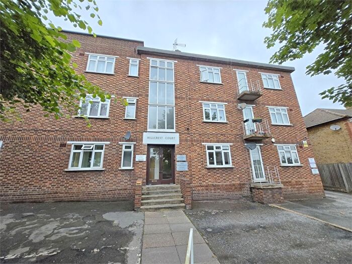 2 Bedroom Flat To Rent In Brownhill Road, Catford, London, SE6