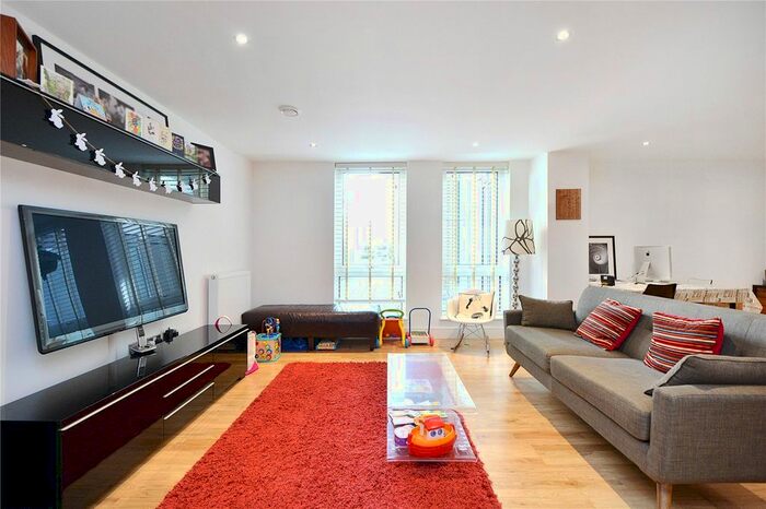 3 Bedroom Maisonette To Rent In Dowells Street, London, SE10