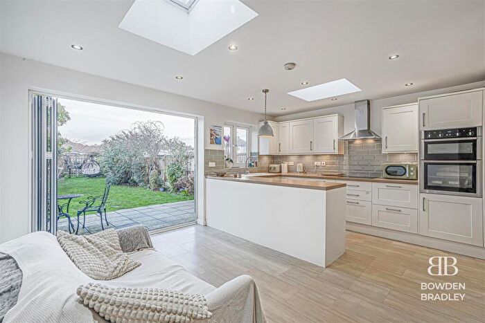 4 Bedroom Semi Detached House For Sale In Walden Way, Hainault, IG6