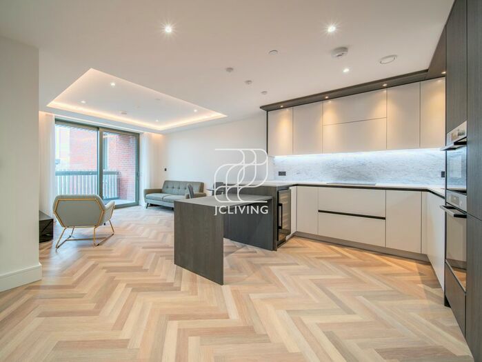 2 Bedroom Flat To Rent In Davies House, Southwark Bridge, SE1