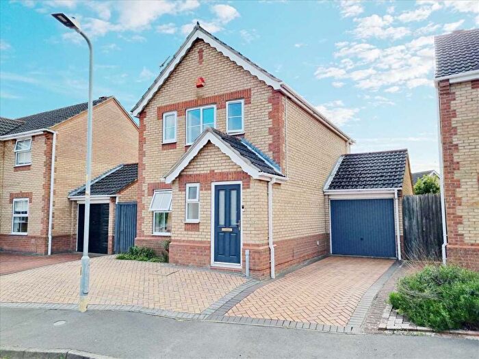 3 Bedroom Detached House For Sale In Forum Way, Sleaford, NG34