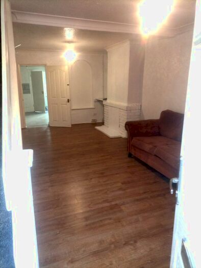 2 Bedroom End Of Terrace House To Rent In William Street, Grays, RM17